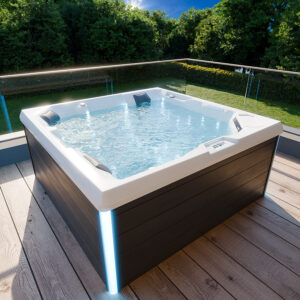 Outdoor Whirlpool PANAREA weiß 210x210